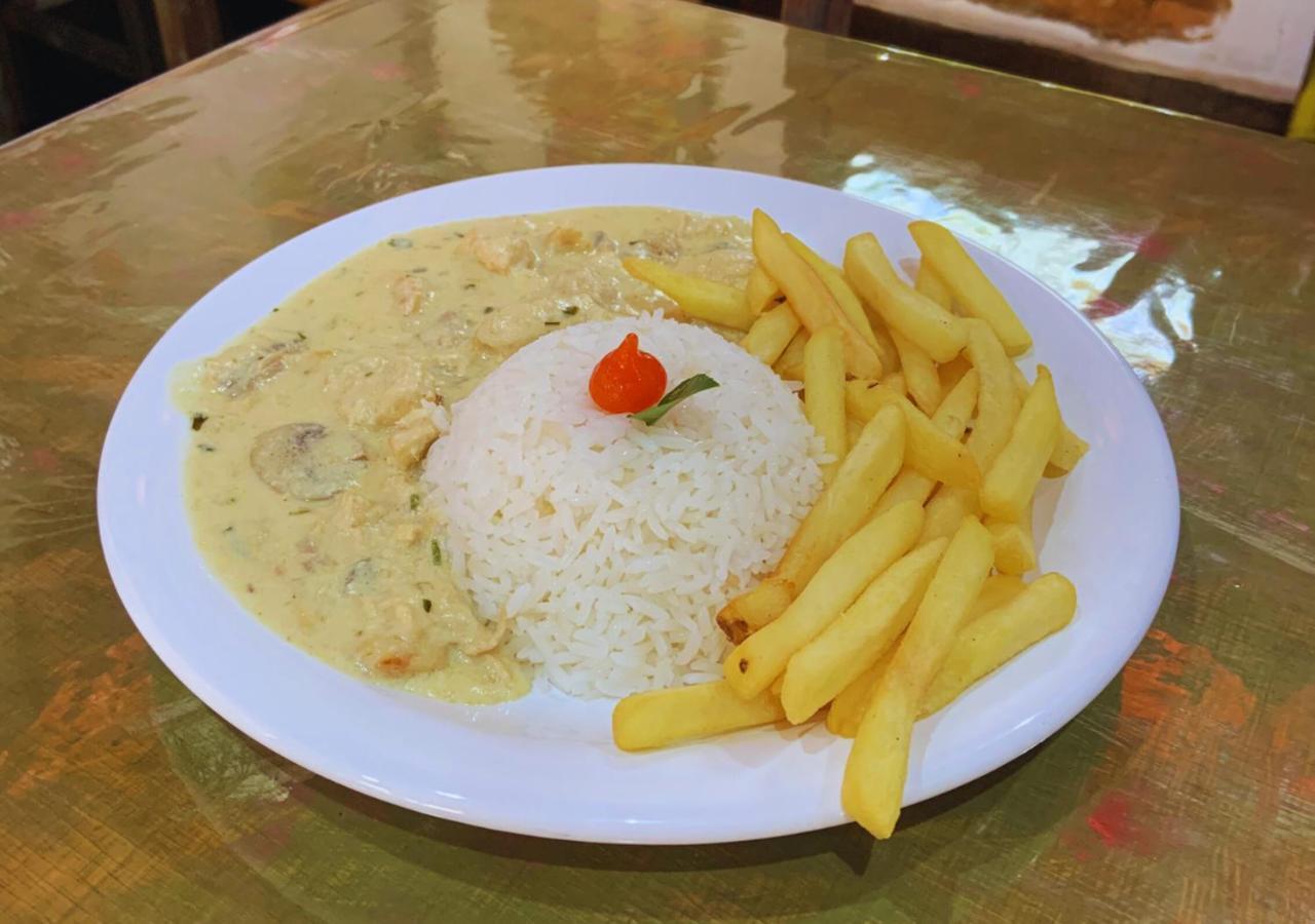 ホテル Pousada E Restaurante Casinha Velha マカコス エクステリア 写真